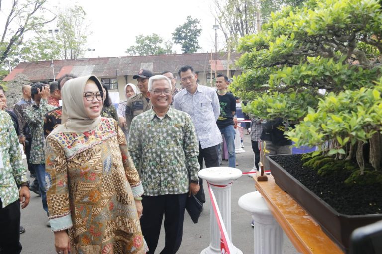 Bupati Buka Kontes Bonsai Nasional Kalpataru III Tahun 2023