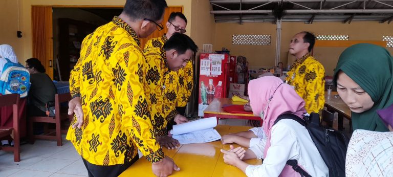 Orang Tua Siswa Tak Perlu Khawatir Anaknya Tak Dapat Sekolah dari PPDB Online 2023/2024