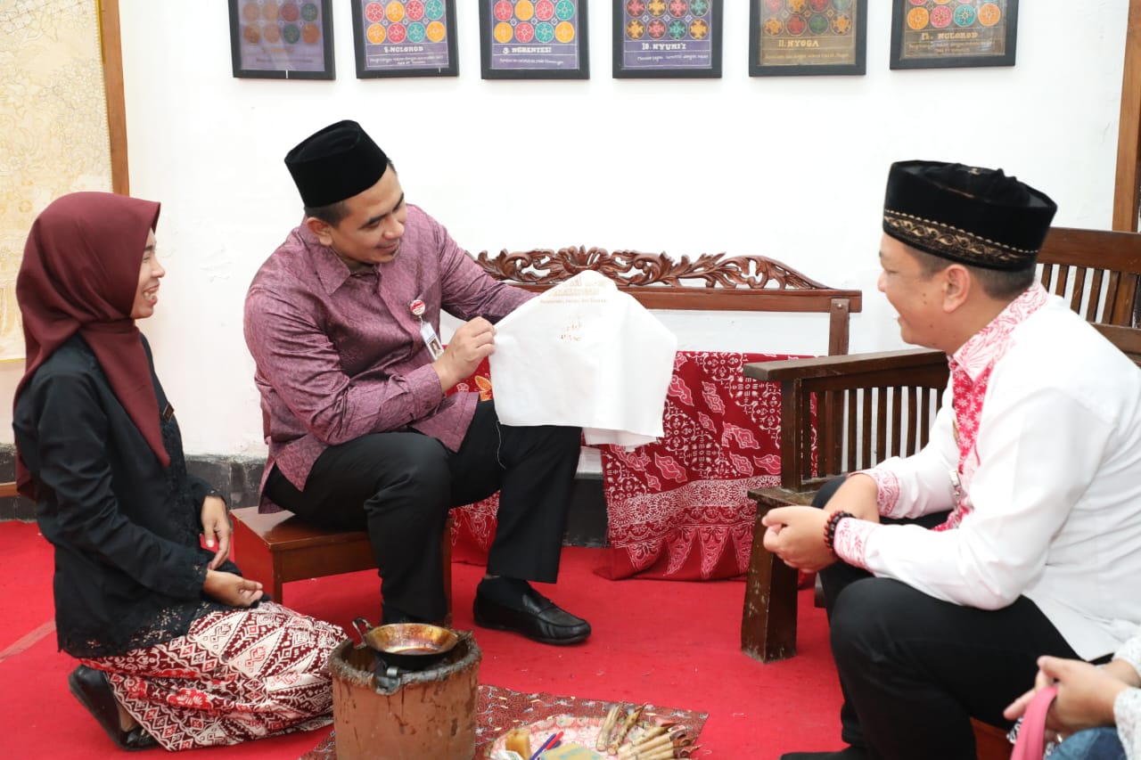 Wagub Dorong Komitmen Semua Pihak untuk Lestarikan Batik