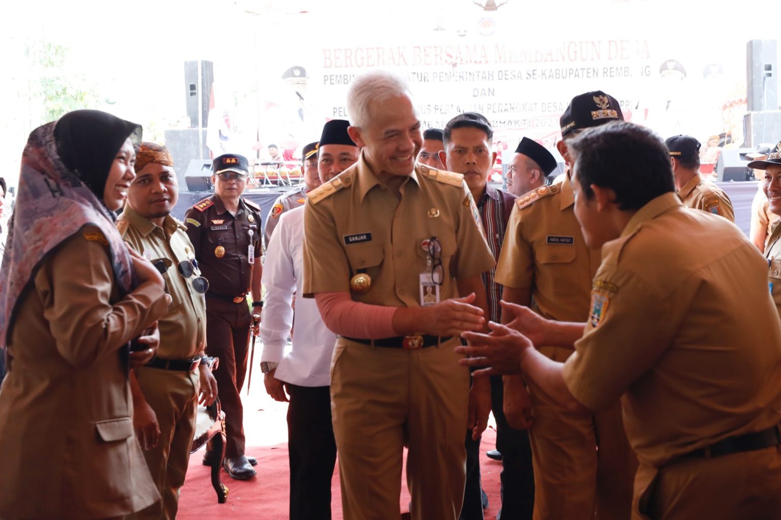 Kepada Aparatur Pemdes di Rembang, Ganjar Tekankan Jangan Korupsi dan Jangan Ada Pungli