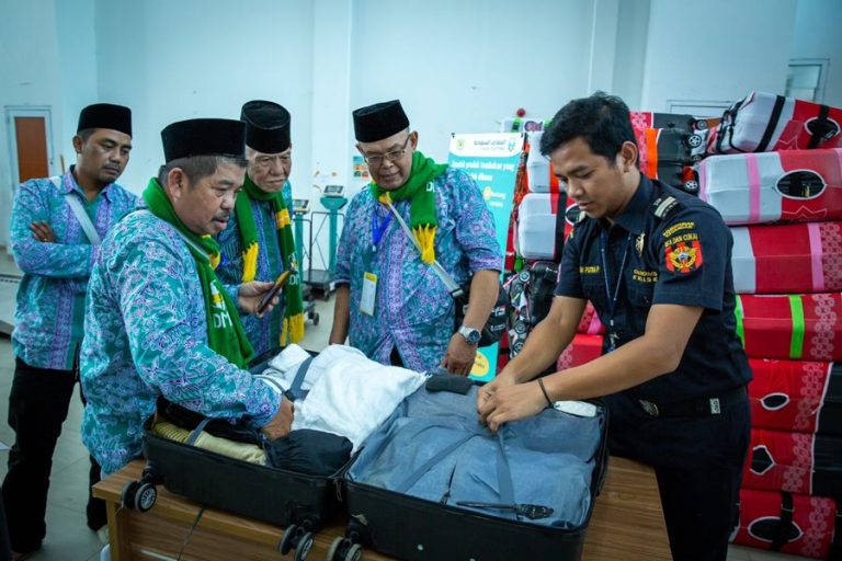 Dukung Penyelenggaraan Ibadah Haji, Bea Cukai Sebutkan Aturan Pembawaan Barang Jemaah Haji