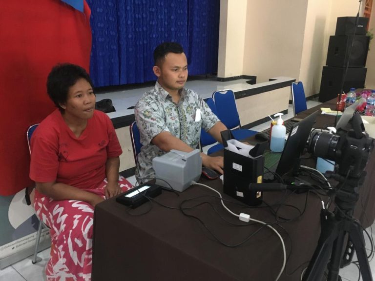 Dindukcapil Fasilitasi Penyandang Disabilitas Mental Lakukan Perekaman Identitas