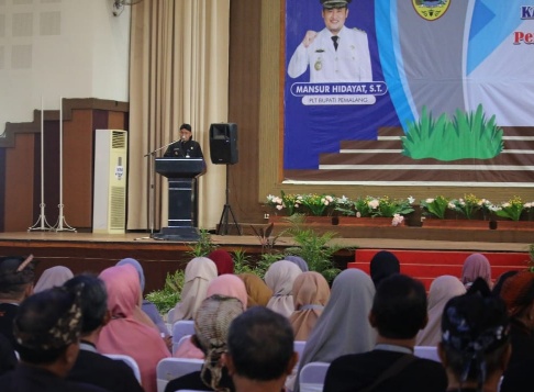 Plt Bupati Mansur Hidayat Ingin Dunia Pendidikan di Pemalang Jauh dari Pungli
