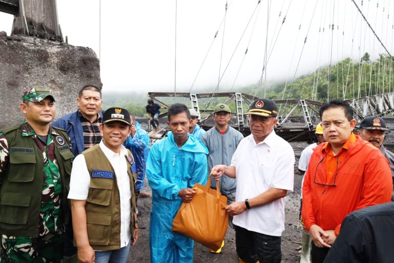 Pemerintah Pastikan Pasokan Logistik Aman bagi Warga Terisolir