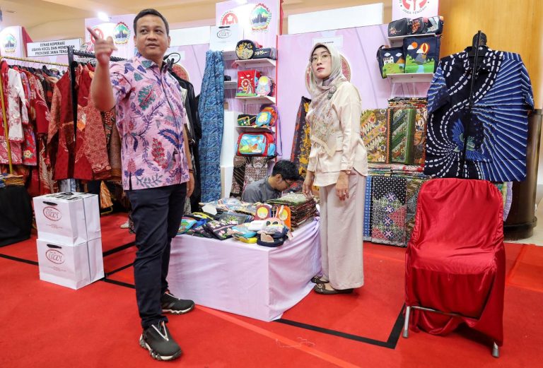 Kota Pekalongan Hadir di UKM Dekranasda Jateng Expo 2023 di Banjarmasin