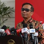 Menko Polhukam Mahfud MD memberikan keterangan pers, di Jakarta, Selasa (18/07).
