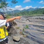 Menteri Basuki Tinjau Penanganan Pasca Bencana Banjir Lahar Dingin Gunung Semeru
