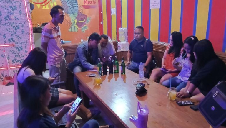 Gencarkan Razia Miras, Satresnarkoba Polres Rembang Sita Puluhan Botol Miras