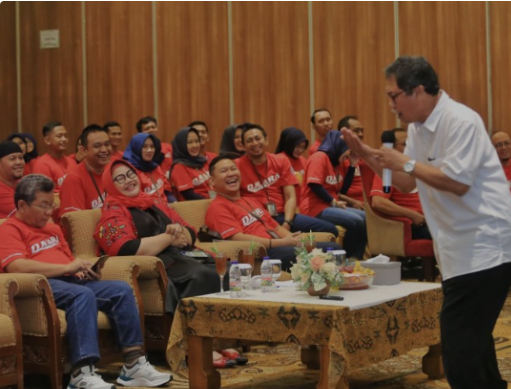 Bank Djoko Tingkir Datangkan Motivator Viral, Tingkatkan Kualitas Kinerja Pegawai