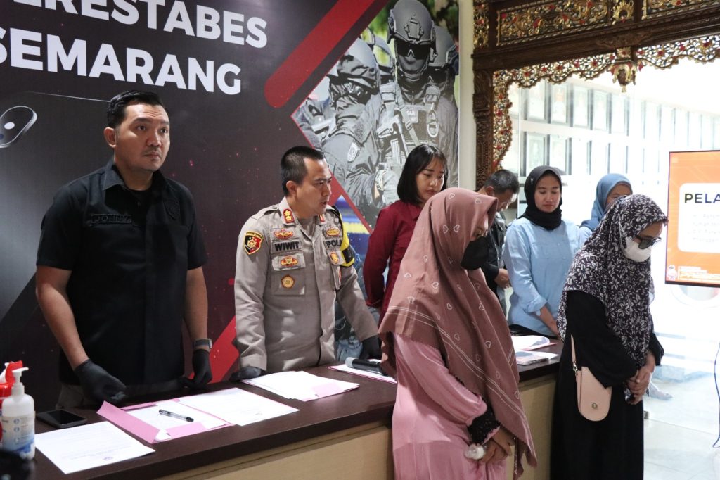 Polisi Ungkap Kasus Ibu Asal Bekasi yang Terlilit Hutang Hingga Rela Jual Putranya