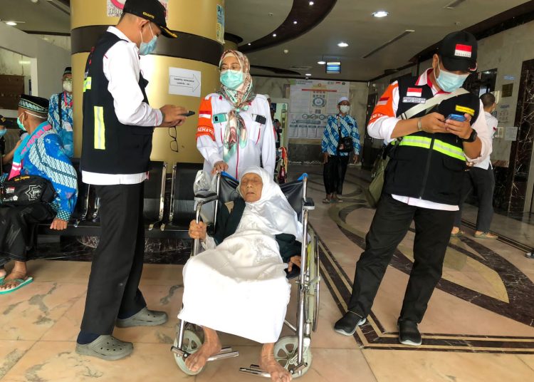 Tunggu Hingga Kesehatan Membaik, Jemaah Lansia ini Pulang dengan Program Tanazul