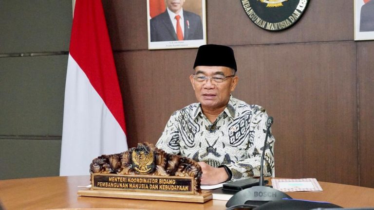 Meminimalisasi Masalah PPDB, Menko PMK: Mulai Pendataan Calon Peserta Didik Jauh-Jauh Hari