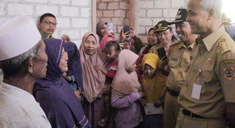 Gubernur Ganjar dan Bupati Salut dengan Hasil Gotong Royong Bedah RTLH