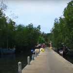 Akses masuk Desa Nyamuk yang berada di perairan seputar Pulau Karimunjawa.