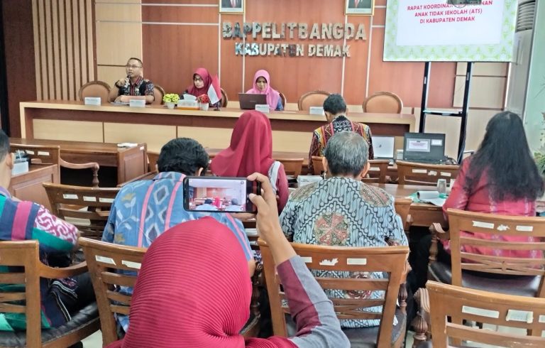 Anak Tidak Sekolah Menjadi Permasalahan Serius di Kabupaten Demak
