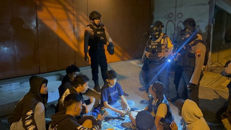 Delapan Pemuda Diamankan Tim Sparta Polresta Surakarta saat Pesta Miras di Pasar