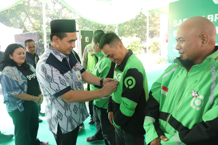 Kisah Wagub Tentang Ojek Online: Bukan Cuma Bekerja, Tapi Punya Tanggung Jawab Keselamatan