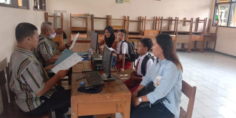 PPDB Secara Online, Sekolah Bantu Orang Tua dan Calon Peserta Didik