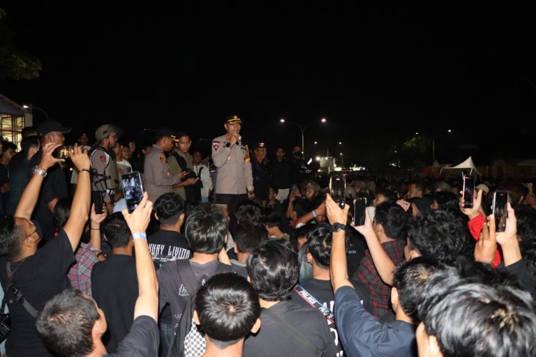 Kapolres Karanganyar Redam Amarah Penonton Konser Musik di De Tjolomadoe