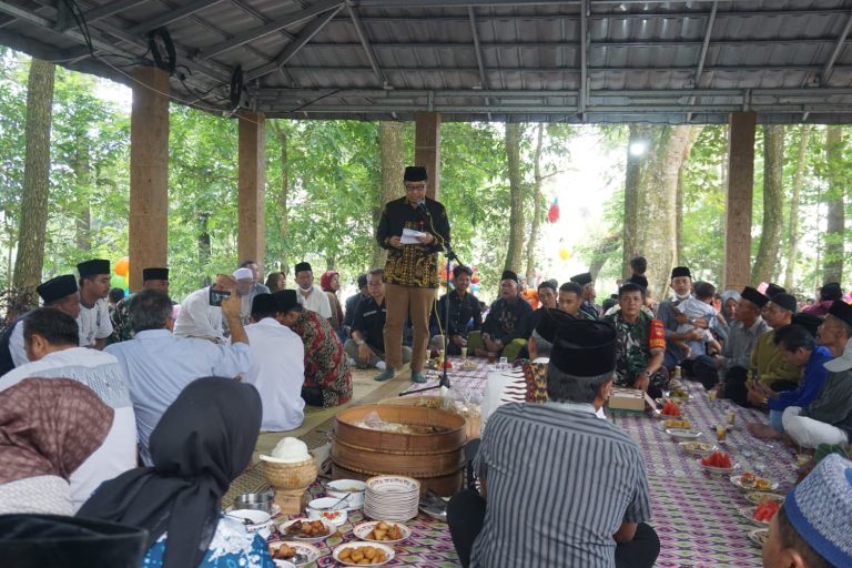 Punya Tradisi Unik, Gunung Balak akan Direvitalisasi Jadi Wisata Religi