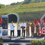 Presiden Jokowi meresmikan Jalan Tol Cisumdawu, Selasa (11/07), di Jabar.