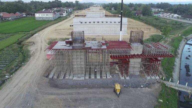 Progres konstruksi untuk Seksi 1 Junction (JC) Sleman-Banyurejo telah mencapai 31,31persen.