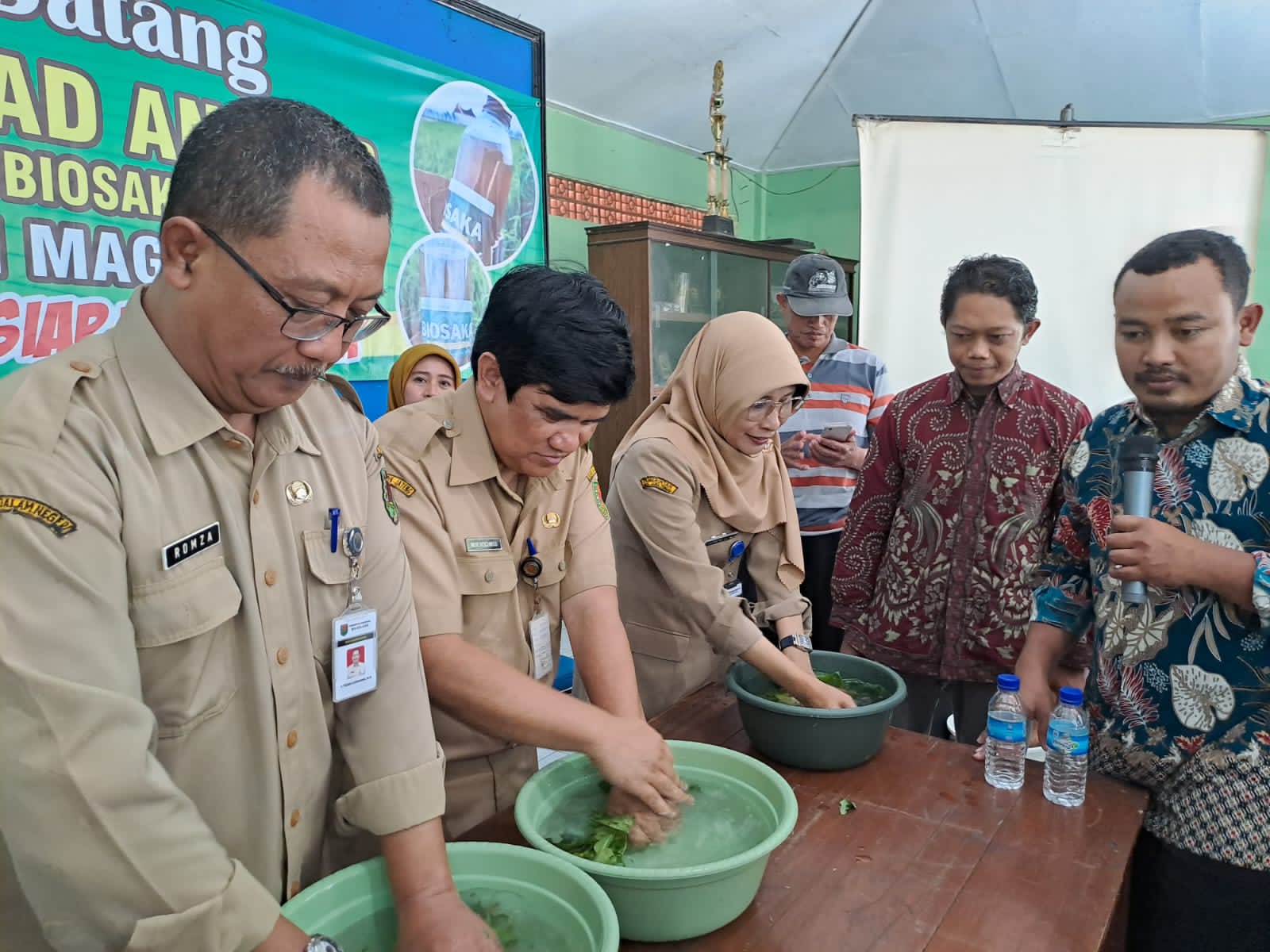 Hadirkan Penemunya dari Blitar, Distan Pangan Gelar Bintek Pembuatan Biosaka