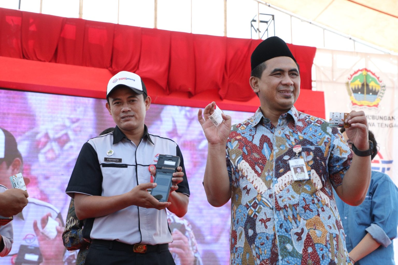Mudahkan Penumpang BRT Lakukan Pembayaran, ‘One Stop Cashless Payment’ Diresmikan