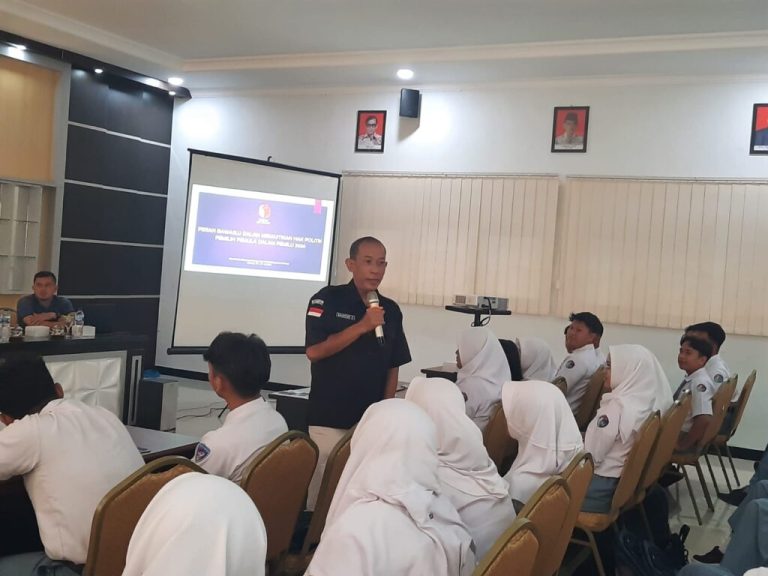 Jelang Pemilu, Kesbangpol Cilacap Sosialisasi kepada Pemilih Pemula