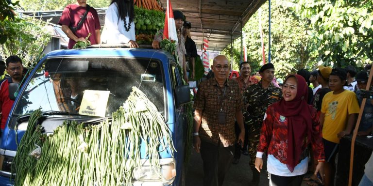 Grebeg Suran di Sumingkir, Bupati Tiwi: Budaya Ciptakan Guyub Rukun Warga