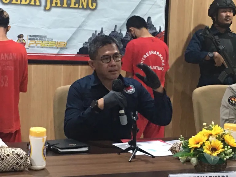 Polda Jateng Ungkap Jaringan Narkoba di Solo Raya: Ribuan Pil dan Ratusan Gram Sabu Disita