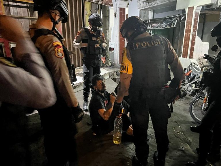 Konvoi Pesilat, Polresta Surakarta Amankan Belasan Motor Knalpot Brong, Sajam dan Miras