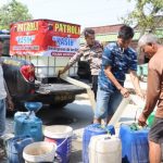 Mobil Patroli Polisi di Grobogan Dimodifikasi untuk Salurkan Air Bersih