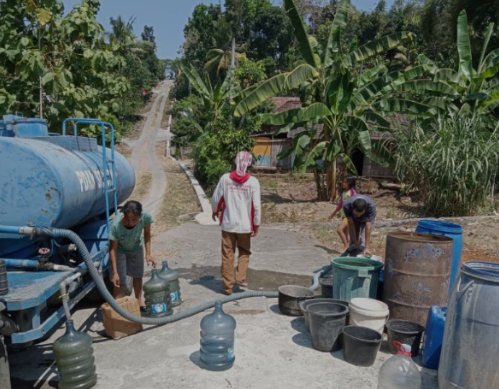 Terdampak Kemarau, Pemkab Sragen Salurkan Ratusan Tanki Air Bersih