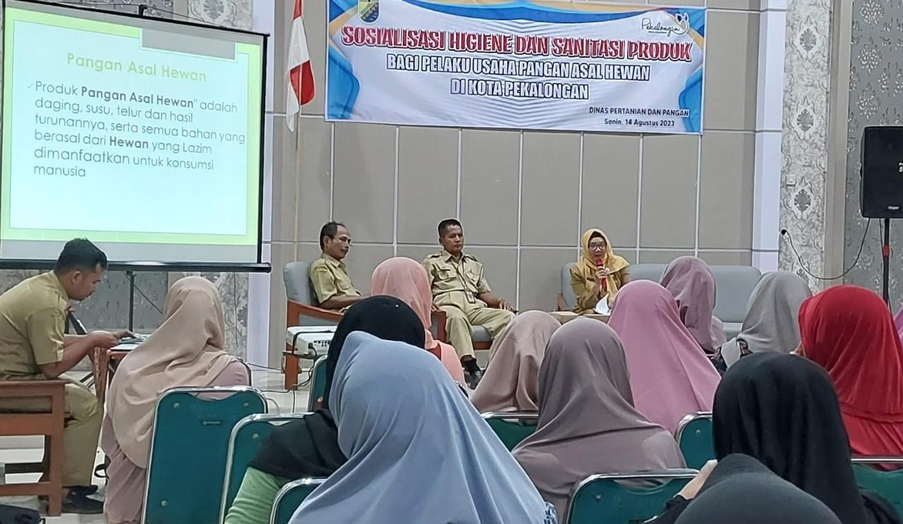 Pelaku Usaha Daging Dibekali Pentingnya Ilmu Higiene dan Sanitasi Produk