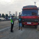 Nekat Terobos Rambu dan Bikin Macet, Belasan Truk Ditindak Satlantas Polres Kudus