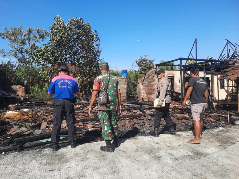 Rumah Beserta Uang Tunai Rp50 Juta Milik Warga Gabus Ludes Terbakar