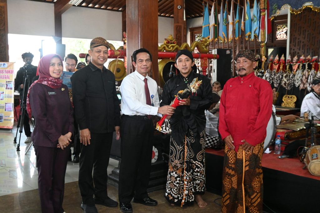 Kali Pertama Wayang Goleh Khas Kebumen Dipentaskan saat Peringatan HUT RI di Pendopo Kabumian
