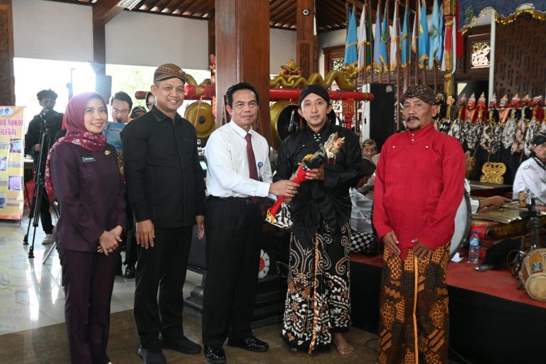 Kali Pertama Wayang Goleh Khas Kebumen Dipentaskan saat Peringatan HUT RI di Pendopo Kabumian