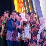 258 Tenaga Kesehatan Teladan dan Kader Posyandu Terima Penghargaan
