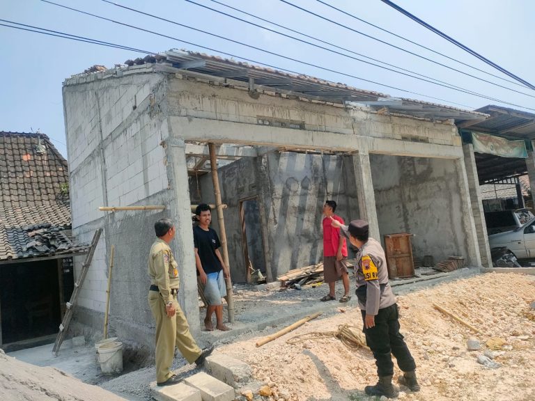 Alami Luka Bakar 30 Persen, Pekerja Bangunan Tersengat Listrik di Grobogan