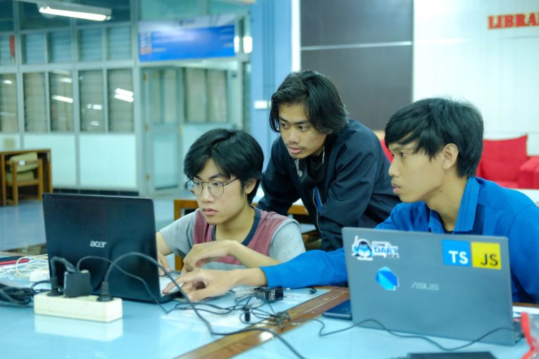 KIP Kuliah Buka Akses Bagi Masyarakat yang Kurang atau Tidak Mampu Secara Ekonomi