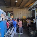 Polsek Margorejo saat melakukan olah TKP di PT Jaya Plastik Raya , Sabtu (19/08)