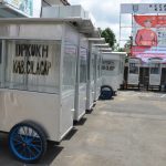 DPKUKM Kabupaten Cilacap Salurkan Bantuan Gerobak Usaha untuk Masyarakat