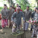 Warga Lereng Sumbing Gelar Tradisi Ruwat Pepunden Kiai Joko Nolo