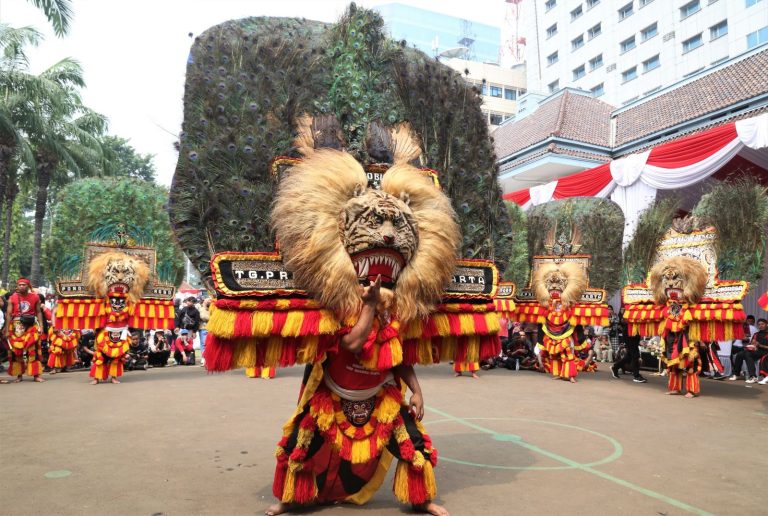 Sambut Pawai Reog Ponorogo, Menko PMK: Layak Jadi Warisan Budaya Tak Benda Dunia