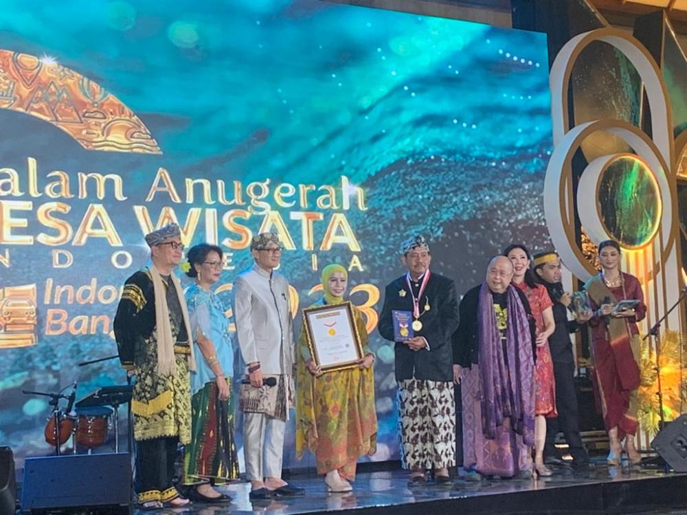 Desa Besani, Raih Penghargaan dari Kemenparekraf dan Medali MURI