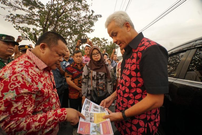 Ditinjau Gubernur, Jalan Pebatan-Rengaspendawa yang Semula ‘Gronjalan’ Kini Jadi Mulus