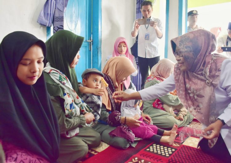 Bupati Umi Tinjau Pelaksanaan Rames Saceting di Bojong dan Bumijawa