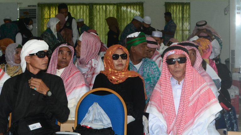 Sekampung Berangkat Haji, Kompak Daftar Usai Musim Panen